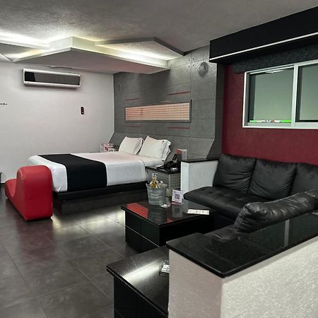 Kuboz Motor Hotel Zapopan Zewnętrze zdjęcie