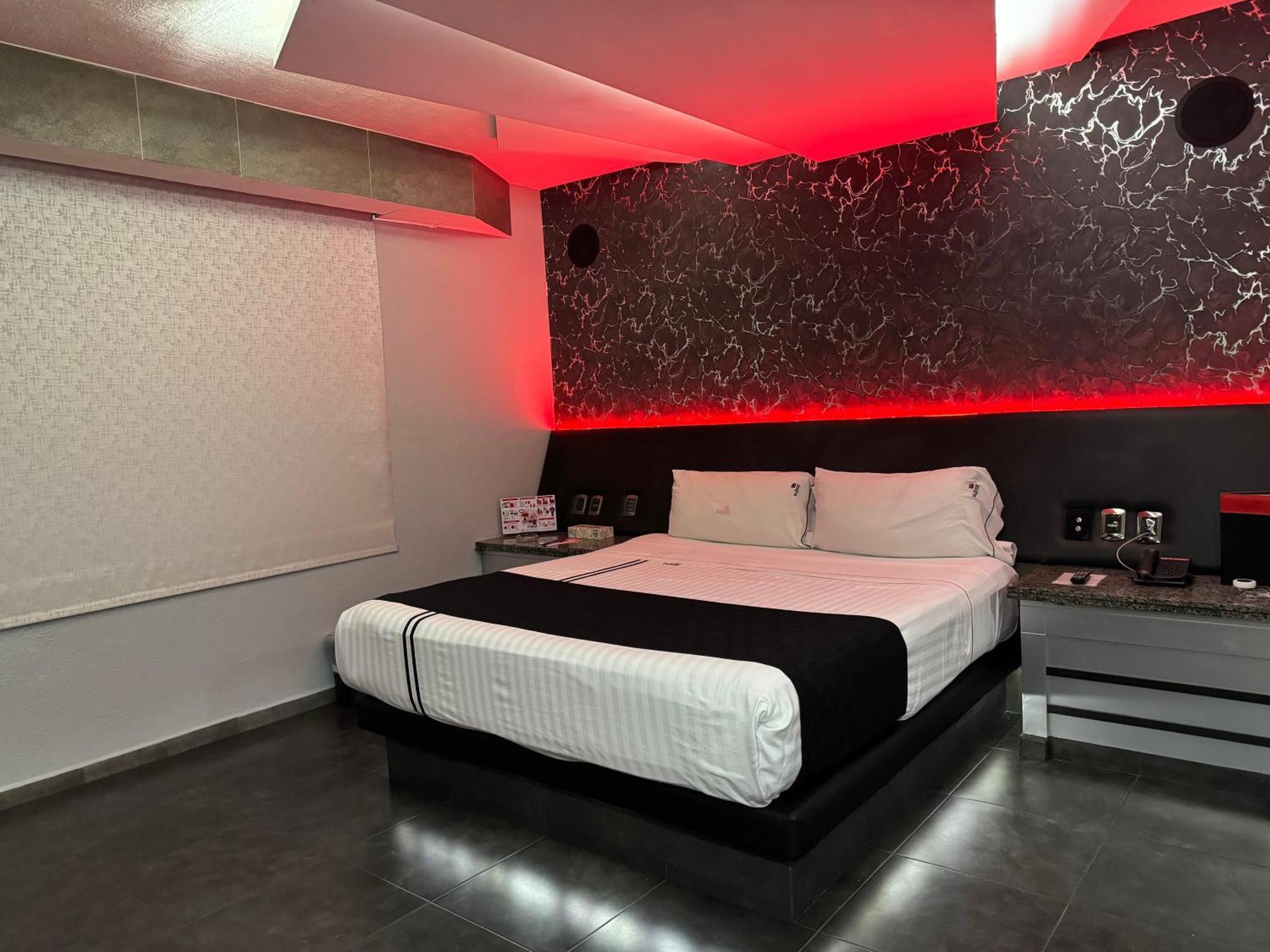Kuboz Motor Hotel Zapopan Zewnętrze zdjęcie