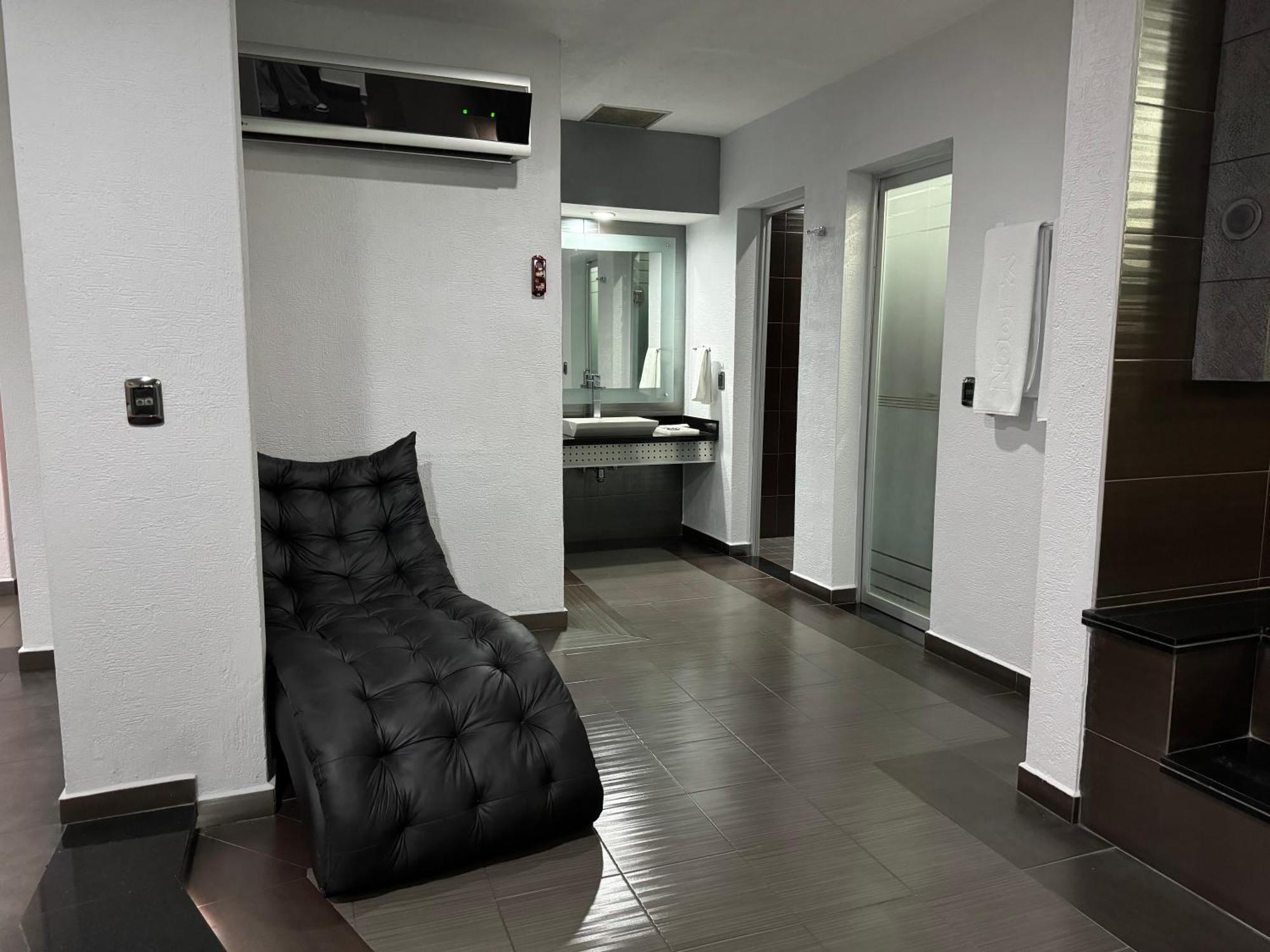 Kuboz Motor Hotel Zapopan Zewnętrze zdjęcie
