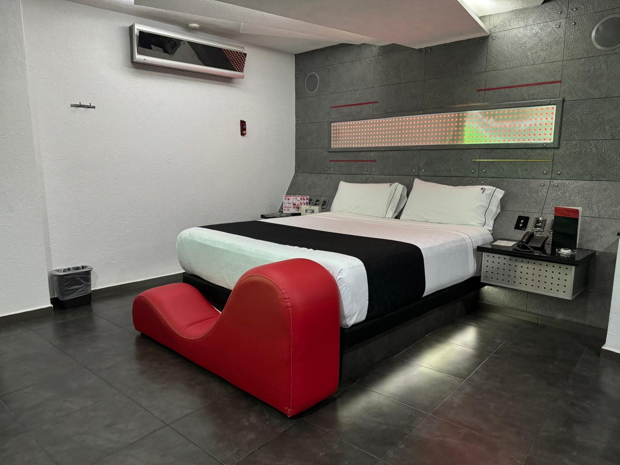 Kuboz Motor Hotel Zapopan Zewnętrze zdjęcie